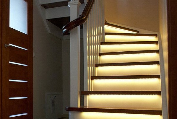 PVC trap met ledverlichting - Innovatieve verlichting